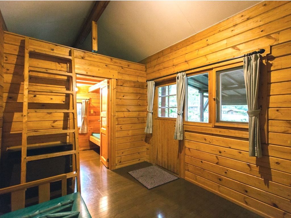 ＜ Early bird discount＞ Private Stay in Cottage for 4 people (including 1 parking space)